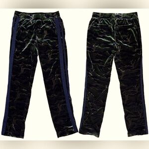 Pam & Gela Camouflage Velvet Track Pants in Sz XS/0